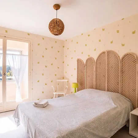Flat With Loggia At 10min From The